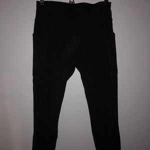 3/4 length lululemon leggings